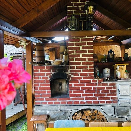 Hotel Emilia Vendeghaz Ciumani Zewnętrze zdjęcie