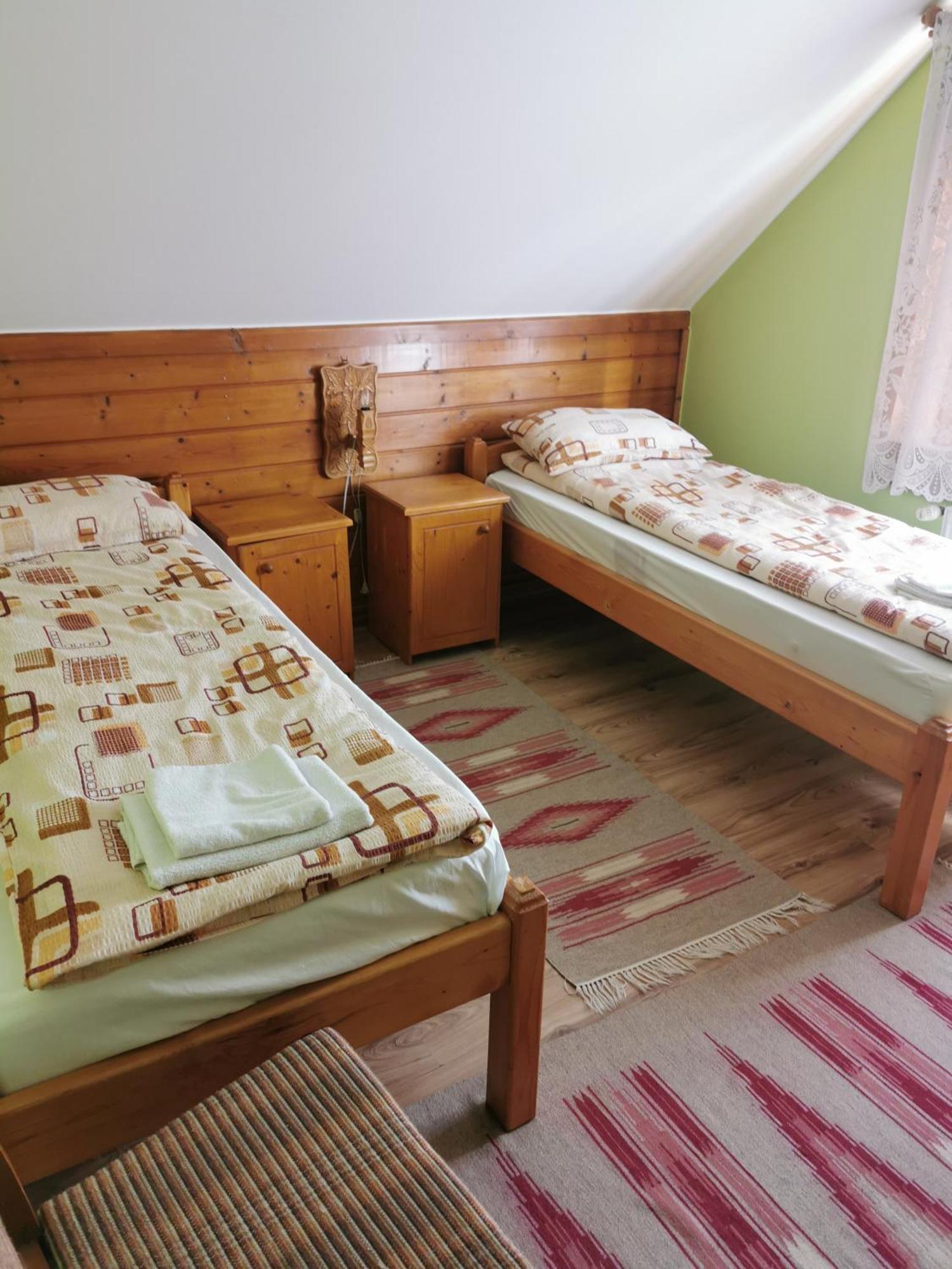 Hotel Emilia Vendeghaz Ciumani Zewnętrze zdjęcie