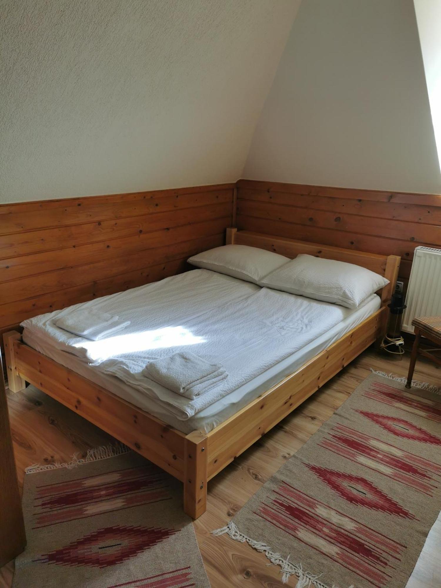 Hotel Emilia Vendeghaz Ciumani Zewnętrze zdjęcie